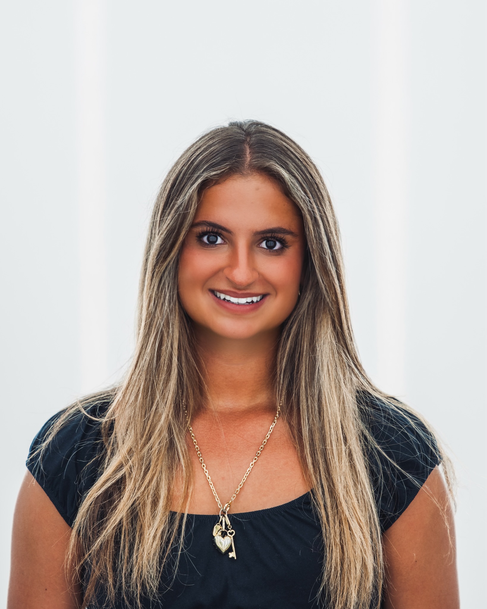Brenna Norton Headshot
